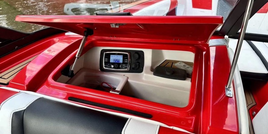 Super Air Nautique G25