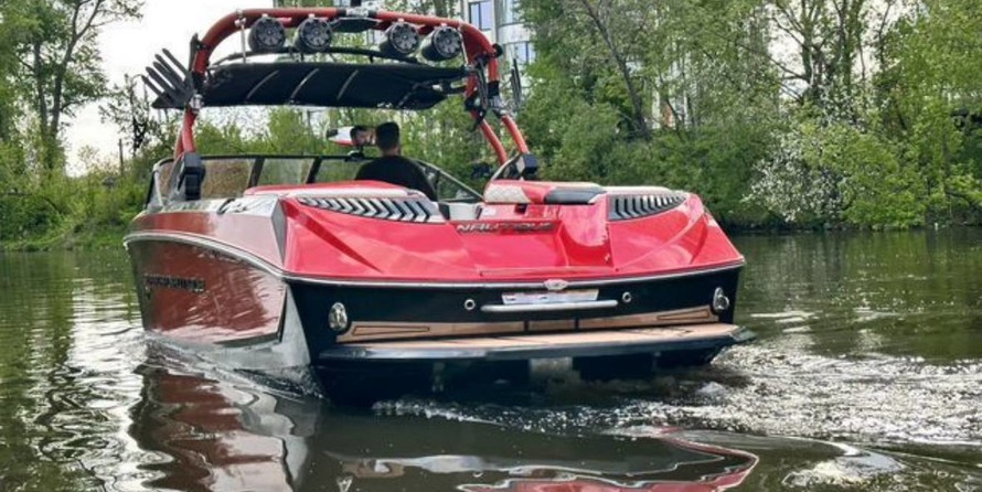 Super Air Nautique G25