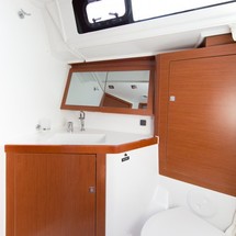 Beneteau Oceanis 48