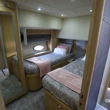 Sunseeker Predator 82