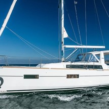 Beneteau Oceanis 38