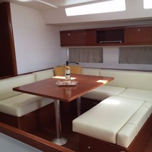 Beneteau Oceanis 55
