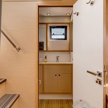 Lagoon 560