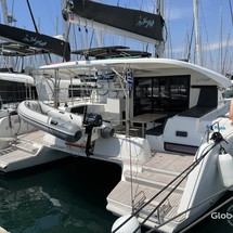 Lagoon 42