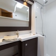 Fountaine Pajot Helia 44