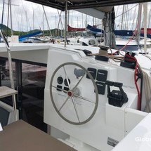 Fountaine Pajot Lucia 40