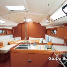 Beneteau Oceanis 37