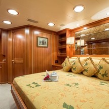 Perini Navi Ellen V