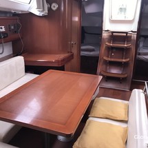 Beneteau Oceanis 43