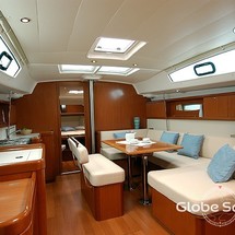 Beneteau Oceanis 43