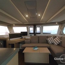 Fountaine Pajot Lucia 40