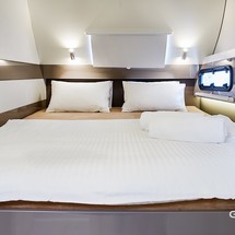 Bali catamarans 4.0 lounge