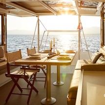 Bali catamarans 4.0 lounge