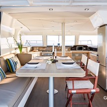 Bali catamarans 4.0 lounge