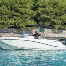 Quicksilver Activ 675 Open