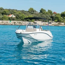 Quicksilver Activ 675 Open
