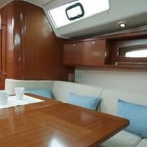 Beneteau Oceanis 40