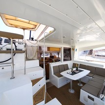 Lagoon 400