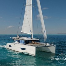 Fountaine Pajot Lucia 40