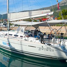 Beneteau First 35