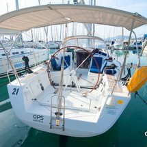 Beneteau First 35