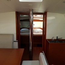 Beneteau Oceanis 48