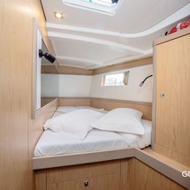 Beneteau Oceanis 48