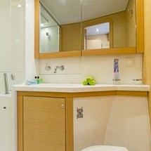 Lagoon 450 F