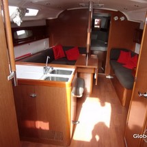 Beneteau Oceanis 37