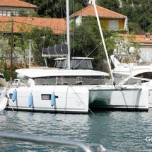 Lagoon 42