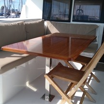 Fountaine Pajot Lucia 40