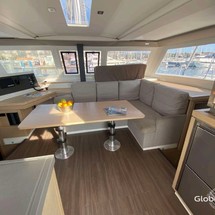 Fountaine Pajot Lucia 40