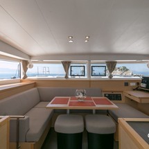 Lagoon 400 S2