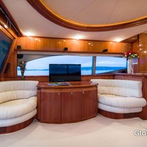 Ferretti 730