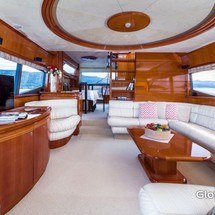 Ferretti 730