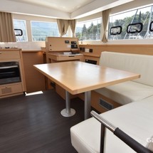 Lagoon 39