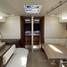 Beneteau Oceanis 51.1