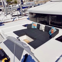 Lagoon 52