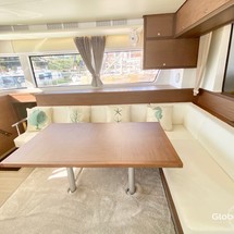 Lagoon 52