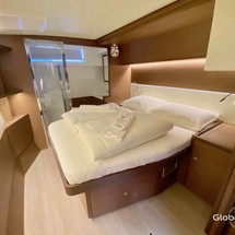 Lagoon 52