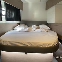 Fountaine Pajot Astréa 42