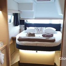 Fountaine Pajot Lucia 40