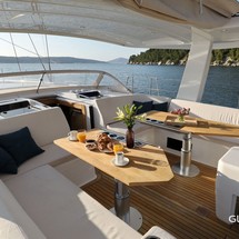 Hanse 675