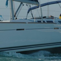 Dufour 425
