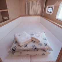 Lagoon 39