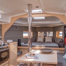 Beneteau Oceanis 38