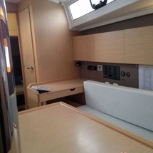 Beneteau Oceanis 38