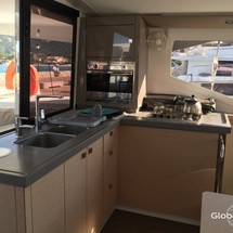 Fountaine Pajot Lucia 40