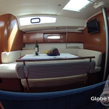 Beneteau Oceanis 43