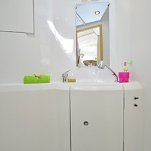 Lagoon 380
